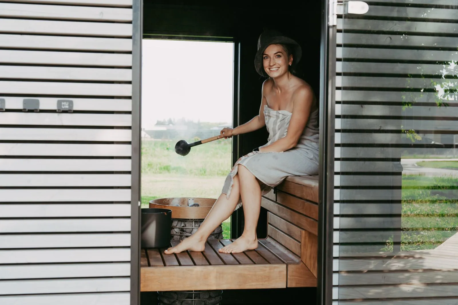 How to Prepare for a Family Sauna Session